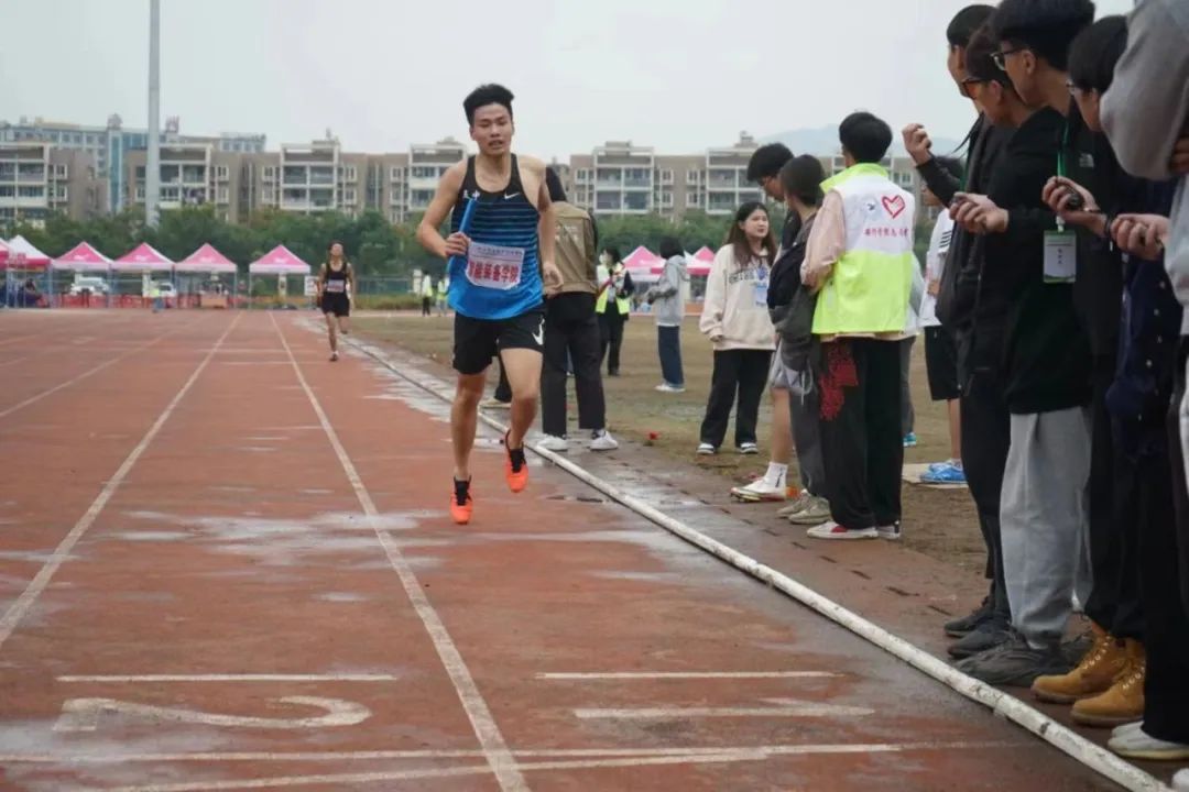 08c5fe89100530b4ecbc4a8746b02d94.jpg