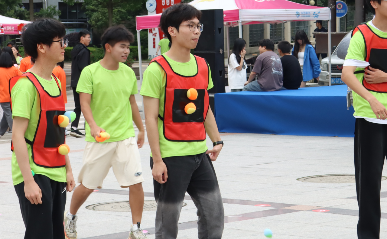 222cc45510a185bf9757debfd1e502fe.png